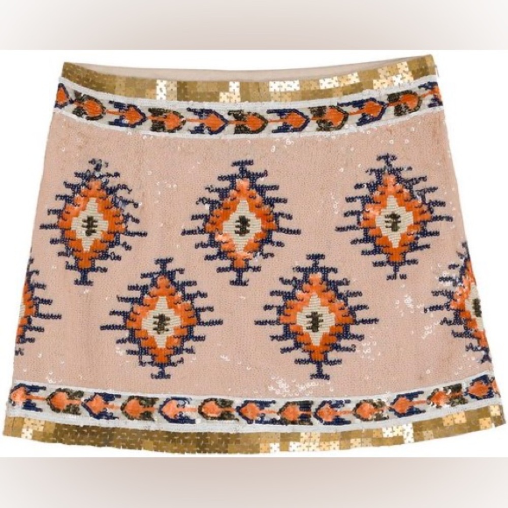 🧡Zara sequins mini skirt. size small.